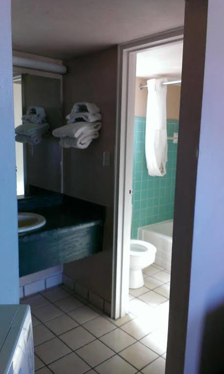 Budget Inn - Palatka Zewnętrze zdjęcie